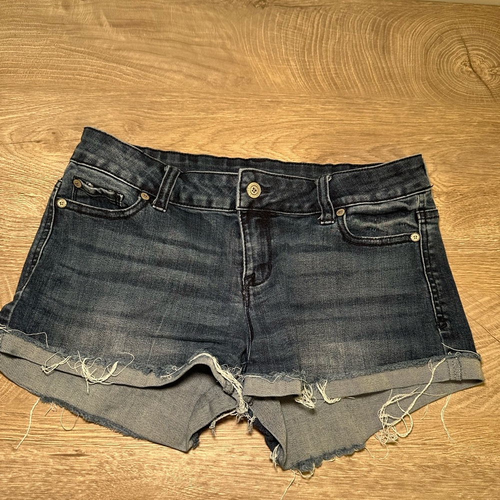 Altar’d State Low Rise Denim Frayed Hem Women Shorts